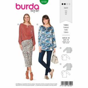 Tunique – belle encolure avec une fente devant